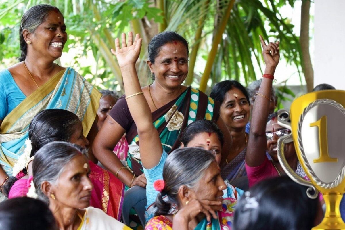 முதலமைச்சர் விருது பெற வேண்டுமா.? - பெண்களுக்காகப் பாடுபடுவோருக்கு ஆட்சியர் அதிரடி அழைப்பு...