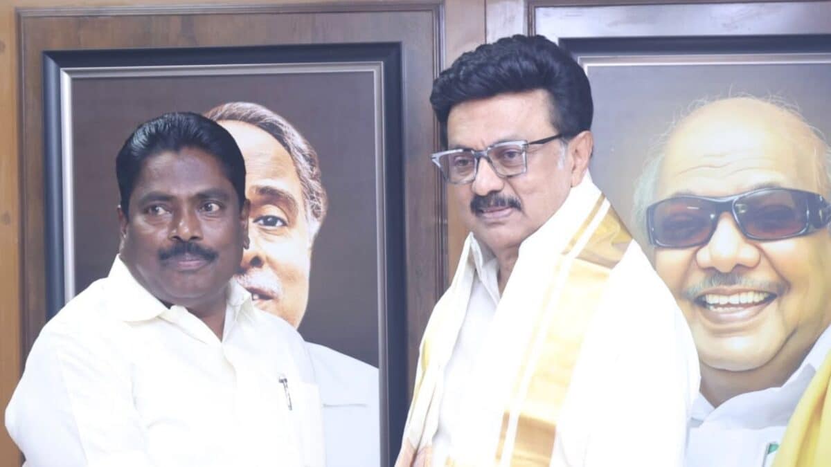 ஆளும் கட்சியைத் தவிர்த்து எதிர்க்கட்சியான திமுகவில் இணைந்தது ஏன்? – பெஞ்சமின் கொடுத்த பதில்