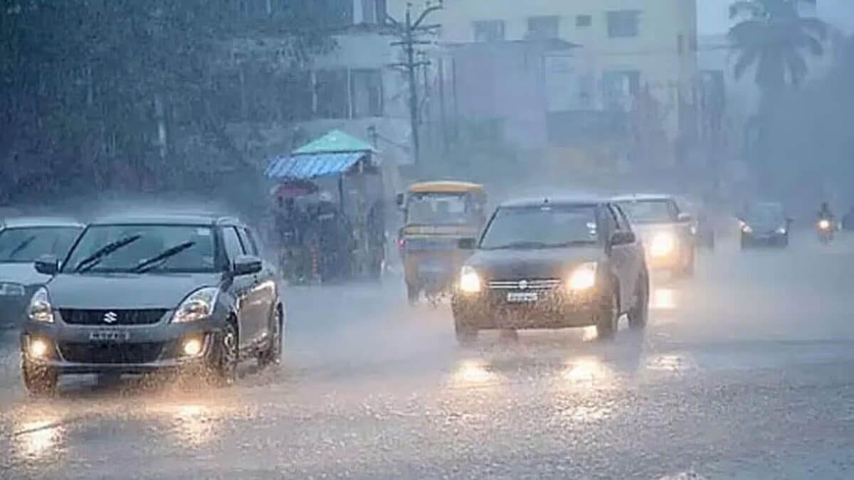 Weather Today | தமிழ்நாட்டில் இன்று இந்த 6 மாவட்டங்களில் வெளுக்கப்போகுது கனமழை.. வானிலை மையம் எச்சரிக்கை.!