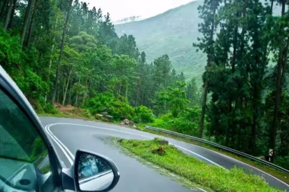 மழைக்காலத்தில் மலைப்பயணமா? கட்டாயம் தெரிந்துகொள்ள வேண்டிய 5 விஷயங்கள்!