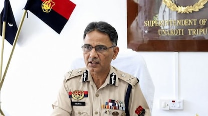 திரிபுரா டிஜிபி அனுராக் தன்கர் திரிபுரா டிஜிபி அனுராக் தன்கர்
