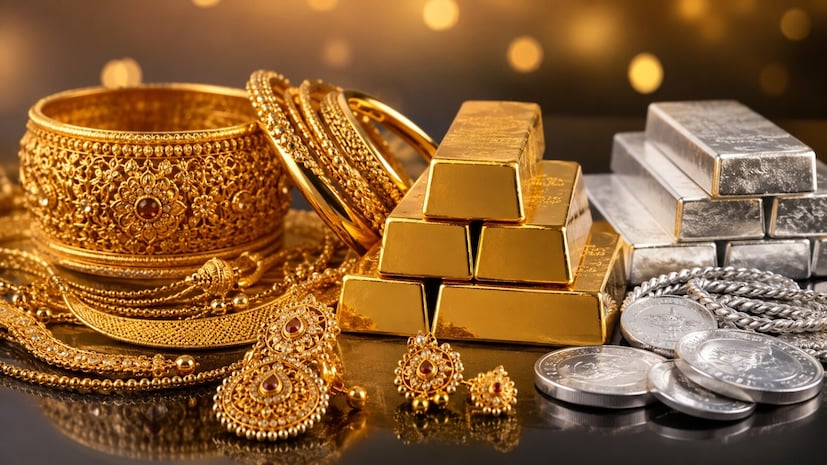 அந்த வகையில், நேற்றைய நிலவரப்படி, 22 காரட் தங்கம் விலை கிராமுக்கு ரூ.15 குறைந்து ஒரு கிராம் ரூ.14,270க்கும் சவரனுக்கு ரூ.120 குறைந்து ஒரு சவரன் ரூ.1,14,160க்கும் விற்பனை செய்யப்பட்டது. அந்த வகையில், நேற்றைய நிலவரப்படி, 22 காரட் தங்கம் விலை கிராமுக்கு ரூ.15 குறைந்து ஒரு கிராம் ரூ.14,270க்கும் சவரனுக்கு ரூ.120 குறைந்து ஒரு சவரன் ரூ.1,14,160க்கும் விற்பனை செய்யப்பட்டது.