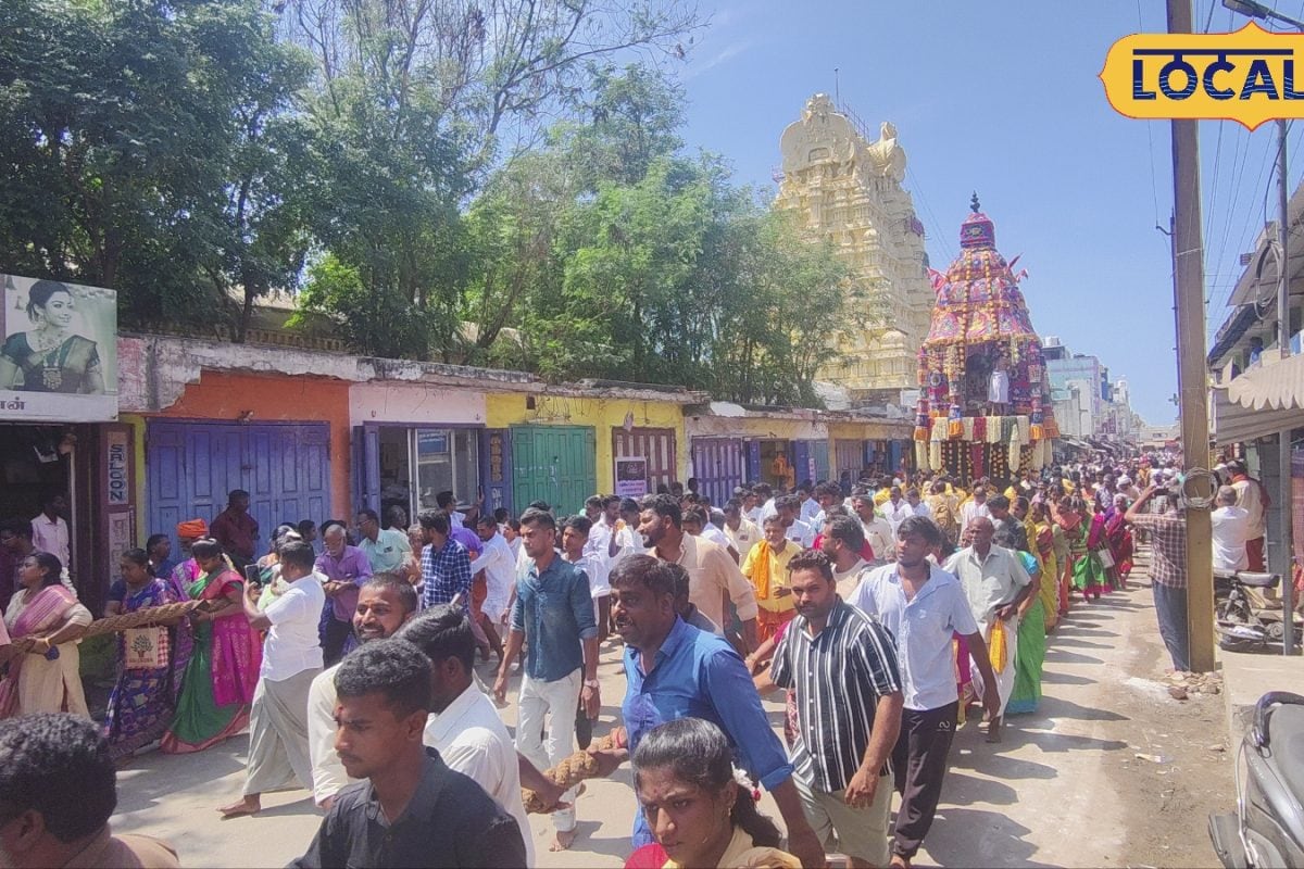 ராமநாதசுவாமி கோவில் ஆடித்திருவிழா... பர்வதவர்த்தினி அம்மன் திருத்தேரில் ஊர்வலம்..!
