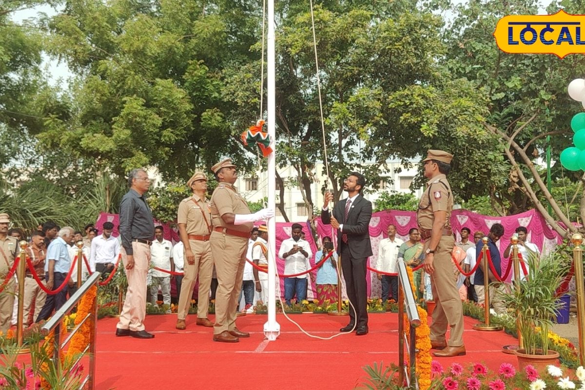 சுதந்திர தின விழாவில் சிலிர்க்க வைத்த சாகசம்... ஆணி பலகையில் நடனமாடிய மாணவர்