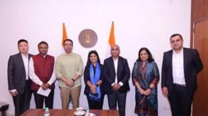 News18 News18