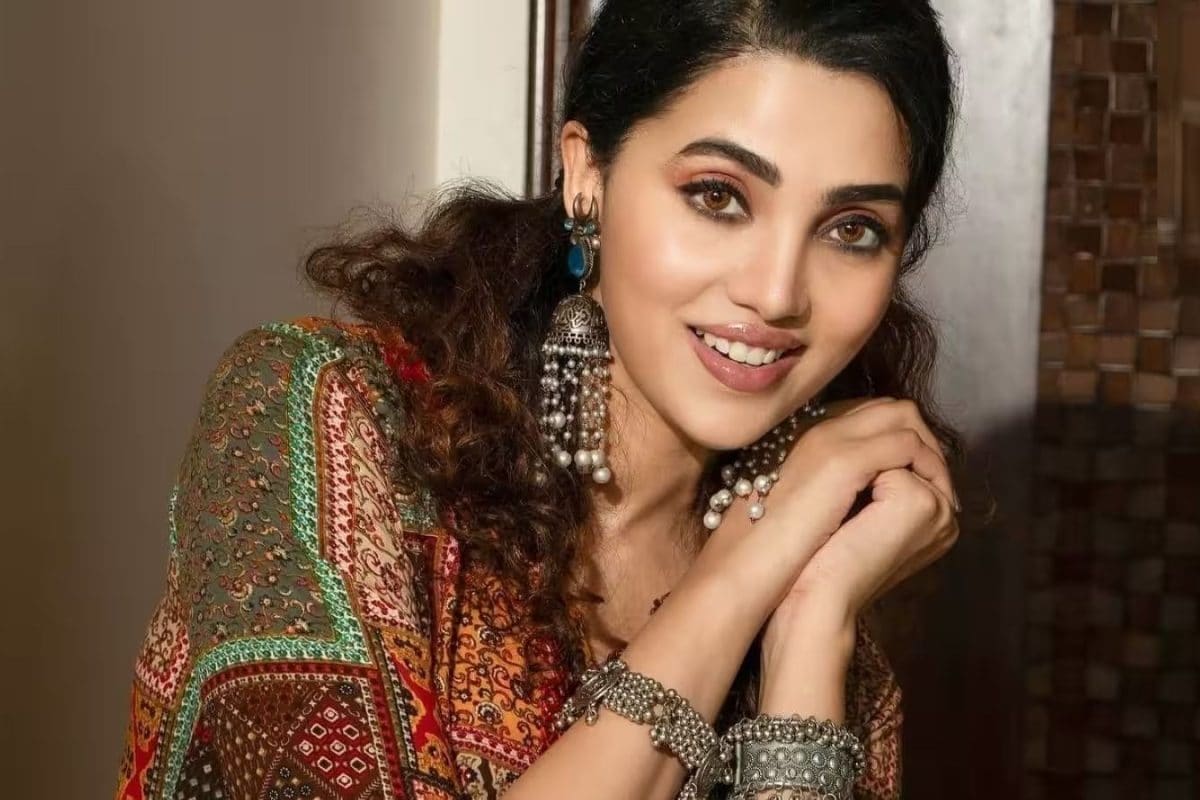Actress | 27 வயதில் பிரபல நடிகை உயிரிழப்பு... திரையுலகில் சோகம்.. தூக்கத்தில் பிரிந்த உயிர்!