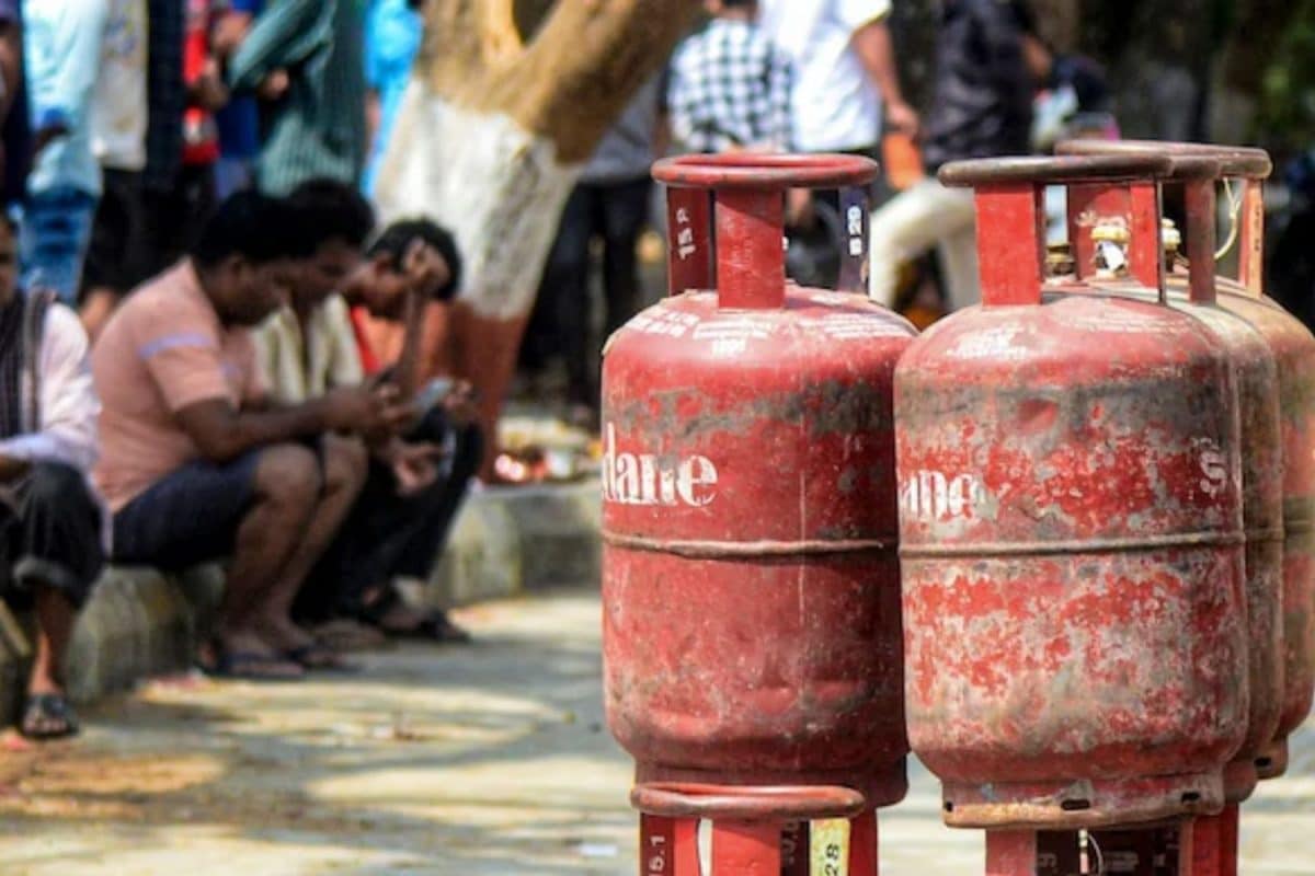 LPG கேஸ் சிலிண்டர் பயன்படுத்துறீங்களா? இன்றே கடைசி நாள்... இந்த வாய்ப்பை தவற விடாதீங்க!