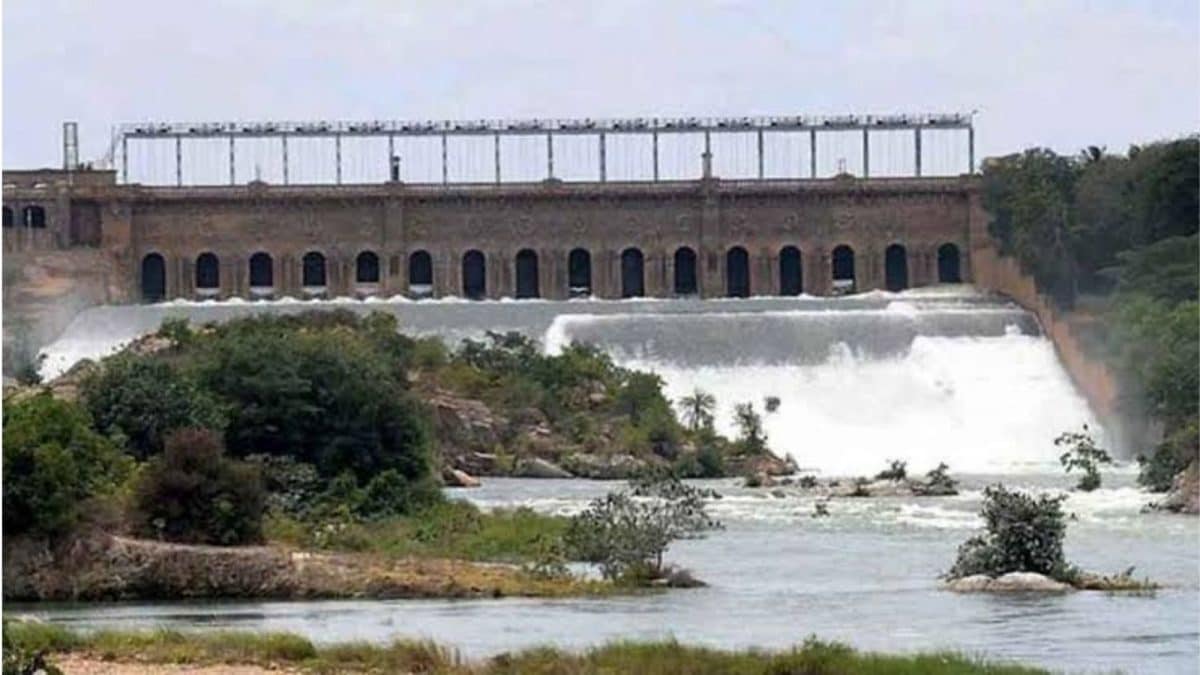 கபினி அணை நீர் திறப்பு: ஆடிப்பெருக்கு நாளான இன்று தமிழகம் வருகிறது காவிரி நீர்!