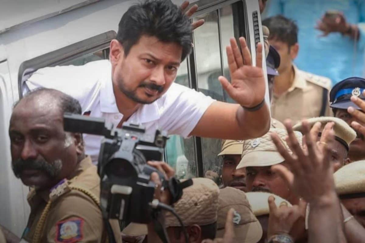 கைது செய்ய வந்தபோது நடந்தது என்ன? - வழக்கறிஞர் அணி கூட்டத்தில் உதயநிதி ஸ்டாலின் பேச்சு