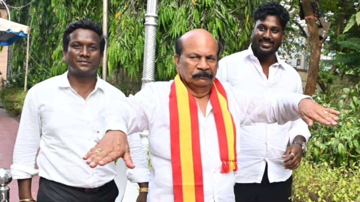 கொளத்தூர் எம்எல்ஏ வி.எஸ். பாபு மருத்துவமனையில் அனுமதி... என்ன ஆனது? | Kolathur VS Babu