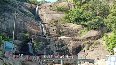குற்றால மெயின் அருவி