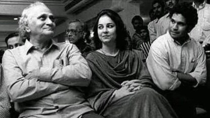 தந்தையுடன் இருக்கும் புகைப்படத்தை வெளியிட்ட சச்சின்.