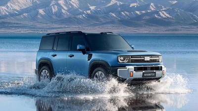 A car that runs on water: 10,000 cars booked in just 12 minutes!