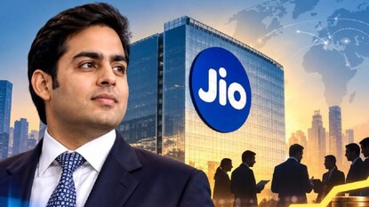 News18