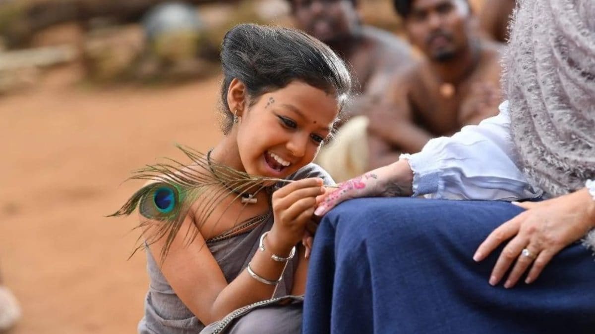 ‘ஆர்ஆர்ஆர்’ படத்தில் வரும் இந்த சிறுமியை ஞாபகம் இருக்கா…? ஆளே மாறிய வைரல் போட்டோ..!