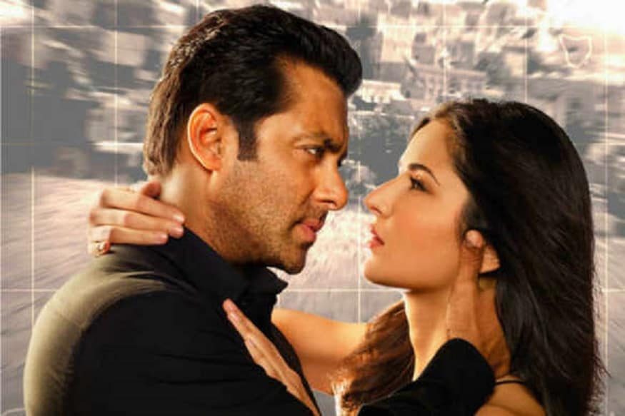 Salman Khan, Katrina Kaif Aithey Aa song from Bharat movie is creating wonders in Youtube pk.. సల్మాన్ ఖాన్, కత్రినా మధ్య ఉన్న రిలేషన్ గురించి ప్రత్యేకంగా చెప్పాల్సిన అవసరం లేదు. చరిత్రపుటల్లో భద్రంగా ఒదిగిపోయిన వీర ప్రేమగాథ ఈ ఇద్దరిది. అన్నీ అనుకున్నట్లు జరిగుంటే ఈ పాటికి కత్రినా కైఫ్ కాస్తా కత్రినా ఖాన్ అయ్యుండేది. salman khan twitter,katrina kaif,katrina kaif twitter,salman khan katrina kaif,salman khan katrina kaif affair,salman khan katrina kaif bharat movie,salman khan katrina kaif aithey aa song bharat,salman khan and katrina kaif,bharat salman khan,salman khan bharat,salman khan and katrina kaif love story,salman khan katrina kaif ali abbas zafar,salman khan movies,salman katrina,katrina kaif and salman khan,salman khan new movie,salman khan movie,salman khan films,salman khan & katrina kaif,hindi cinema,సల్మాన్ ఖాన్,సల్మాన్ ఖాన్ కత్రినా కైఫ్,సల్మాన్ ఖాన్ కత్రినా కైఫ్ లవ్ స్టోరీ,సల్మాన్ ఖాన్ కత్రినా కైఫ్ భారత్ సినిమా,హిందీ సినిమా,సల్మాన్ ఖాన్ కత్రినా కైఫ్ ఎఫైర్,