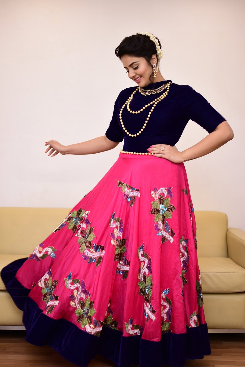 శ్రీముఖి ట్విటర్ ఫొటోలు (twitter.com/mukhisree)