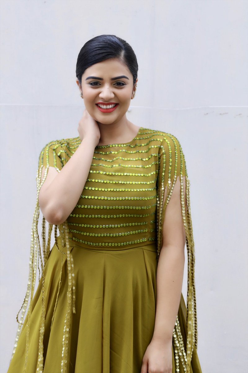 శ్రీముఖి ట్విటర్ ఫొటోలు (twitter.com/mukhisree)