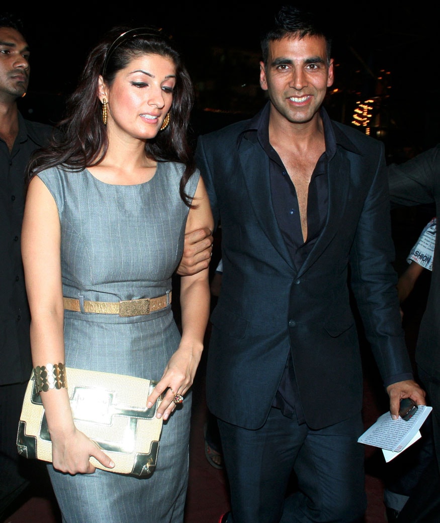  అక్షయ్, ట్వింకల్ ఖన్నాలు సినిమాల్లో వారి ప్రేమయాయాణాన్ని చివరి వరకు కంటిన్యూ చేసి వాళ్ల లవ్‌ను సక్సెస్ చేసుకున్నారు.  (Source: News18/English)