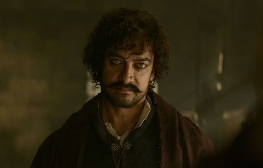 Buyers Targeted Aamir Khan Thugs Of Hindostan Movie.. అమీర్ ఖాన్ సినిమా అంటే కచ్చితంగా హిట్ అనే నమ్మకంతో ఉంటారు ప్రేక్షకులు. కానీ అప్పుడప్పుడూ ఆయన కూడా లెక్క తప్పుతుంటాడు. ఎంత పర్ఫెక్షనిస్ట్ అయినా కూడా ఆయన కూడా మనిషే కదా.. అందుకే అమీర్ ఆలోచనలు కూడా అప్పుడప్పుడూ మిస్ అవుతుంటాయి. చాలా ఏళ్ళ తర్వాత అమీర్ నుంచి విషయం లేని సినిమా వచ్చింది. ఎన్నో విమర్శల మధ్య "థగ్స్ ఆఫ్ హిందుస్తాన్" బయ్యర్లను భారీగా ముంచేసింది. aamir khan buyers ,thugs of hindostan disaster,thugs of hindostan flop collections,thugs of hindostan disaster talk,mangal pandey aamir khan,అమీర్ ఖాన్ థగ్స్ ఆఫ్ హిందుస్తాన్ టాక్,థగ్స్ ఆఫ్ హిందుస్తాన్ డిజాస్టర్ టాక్,థగ్స్ ఆఫ్ హిందుస్తాన్ బయ్యర్లు,మంగళ్ పాండే థగ్స్ ఆఫ్ హిందుస్తాన్,అమీర్ ఖాన్ థగ్స్ ఆఫ్ హిందుస్తాన్