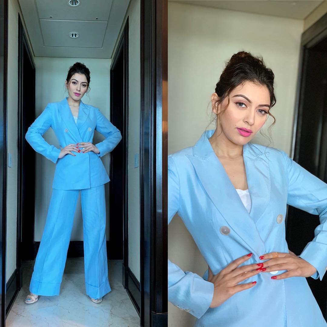 Hansika Motwani Son studying 10th class.. Shocking news for Fans kp.. నిజమా.. హన్సిక కొడుకు ఏంటి పదో తరగతి చదవడం ఏంటి.. మీకు పిచ్చి గానీ పట్టిందా.. ఆమెకు ఎప్పుడు పెళ్లి అయింది.. పదో తరగతి చదివే కొడుకు ఎక్కడున్నాడు అనుకుంటున్నారా..? అవును నిజమే.. కానీ తన కొడుకు పదో తరగతి చదువుతున్నాడు అనే విషయాన్ని స్వయంగా హన్సికే చెప్పింది. hansika motwani,hansika motwani movies,hansika motwani new year wish,hansika motwani orphan house,hansika motwani 10th class son,telugu cinema,హన్సిక మొత్వాని,హన్సిక సినిమాలు,హన్సిక అనాథ శరణాలయం,పదో తరగతి చదువుతున్న హన్సిక కొడుకు,తెలుగు సినిమా