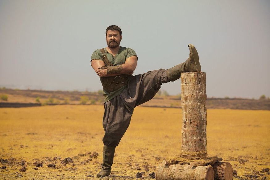 Super Star Mohanlal Controversy comments on Metoo compaign.. కొందరు హీరోలకు బాషతో కానీ.. ఇండస్ట్రీతో కానీ అస్సలు సంబంధం ఉండదు. వాళ్లు అన్నిచోట్లా స్టార్ హీరోలే. మోహన్ లాల్ కూడా అలాంటి ఓ హీరోనే. ఈ మధ్య కాలంలో వరస విజయాలతో దున్నేస్తున్నాడు ఈ సీనియర్ హీరో. అదే సమయంలో లేనిపోని వివాదాల్లో ఇరుక్కుని విమర్శల పాలవుతున్నాడు కూడా. దేశాన్ని ఊపేస్తున్న మీటూ ఉద్యమంపై నోరు జారాడు ఈ హీరో. metoo mohanlal,mohanlal comments on metoo,mohanlal dileep metoo,mohanlal revathi,mohanlal controversy comments on metoo,మోహన్ లాల్ వివాదాస్పద వ్యాఖ్యలు,మోహన్ లాల్ మీటూ ఉద్యమం,మోహన్ లాల్ రేవతి,మోహన్ లాల్ సెన్సేషనల్ కమెంట్స్,మోహన్ లాల్ దిలీప్ మళయాల సినిమా,మోహన్ లాల్ మీటూ క్యాంపైన్