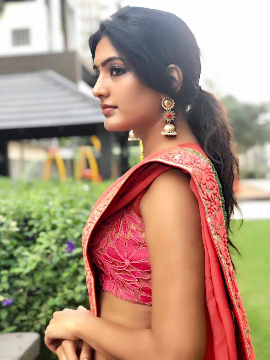 ఈషా రెబ్బా హాట్ ఫోటోస్