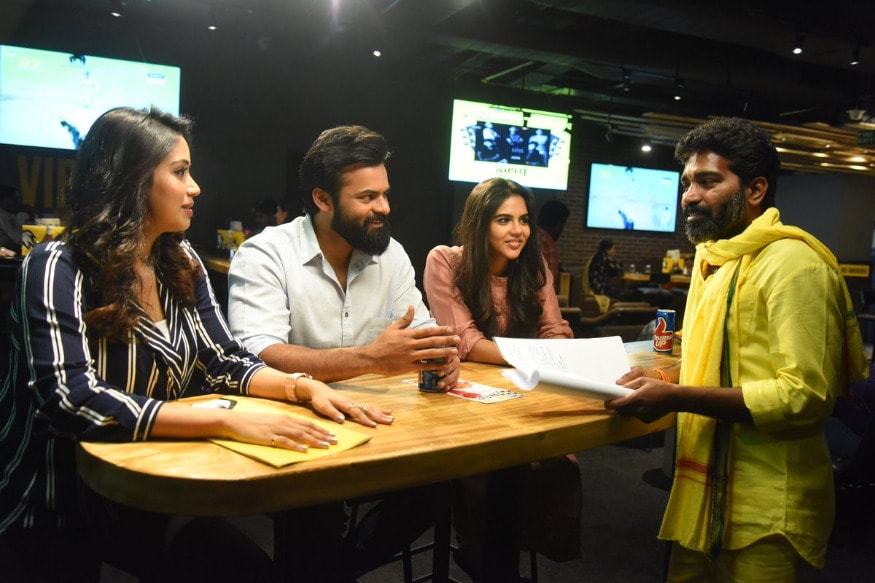 Chirtralahari movie Pre release business.. Sai Dharam Tej once again proved his image pk.. అవును.. ఇప్పుడు నిజంగానే సాయి ధరమ్ తేజ్ నిజంగా తోపే. లేకపోతే మరేంటి.. ఒక్క ఫ్లాప్ వస్తేనే హీరోలు వెనకబడిపోతున్న రోజులివి. కానీ అరడజన్ ఫ్లాపుల తర్వాత కూడా నిలబడ్డాడు సాయి ధరమ్ తేజ్. chitralahari movie,chitralahari movie review,chitralahari movie censor talk,chitralahari movie censor review,sai dharam tej chitralahari movie,chitralahari movie pre release business,chitralahari movie release date,sai dharam chitralahari movie shooting 15 crores,chitralahari movie business,chitralahari movie pre release business,sai dharam tej chitralahari movie confidence,sai dharam tej challenge to critics,sai dharam tej chitralahari movie budget,sai dharam tej chitralahari budget cuts down,Mythri Movie Makers chitralahari,sai dharam tej chiranjeevi,sai dharam tej kishore tirumala,telugu cinema,devi sri prasad,చిత్రలహరి రివ్యూ,చిత్రలహరి సెన్సార్ టాక్,చిత్రలహరి ప్రీ రిలీజ్ బిజినెస్,చిరంజీవి సాయిధరమ్ తేజ్,సాయి ధరమ్ తేజ్ బడ్జెట్ తక్కువ,చిత్రలహరి బడ్జెట్ కట్,సాయి ధరమ్ తేజ్ కళ్యాణి ప్రియదర్శన్,చిత్రలహరి సినిమా బిజినెస్,సాయి ధరమ్ తేజ్ సునీల్,చిత్రలహరి షూటింగ్ స్టార్ట్, సాయి ధరమ్ తేజ్ చిత్రలహరి,చిత్రలహరి కిషోర్ తిరుమల,తెలుగు సినిమా,