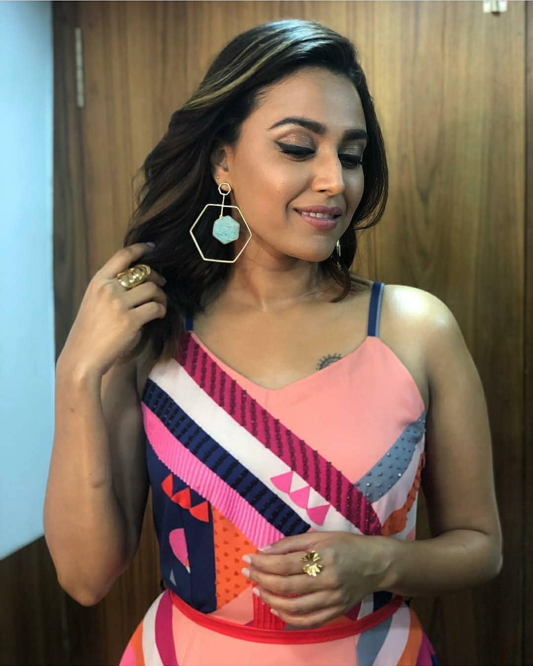 స్వరభాస్కర్ హాట్ ఫోటోస్ (Source: FHM Instagram)