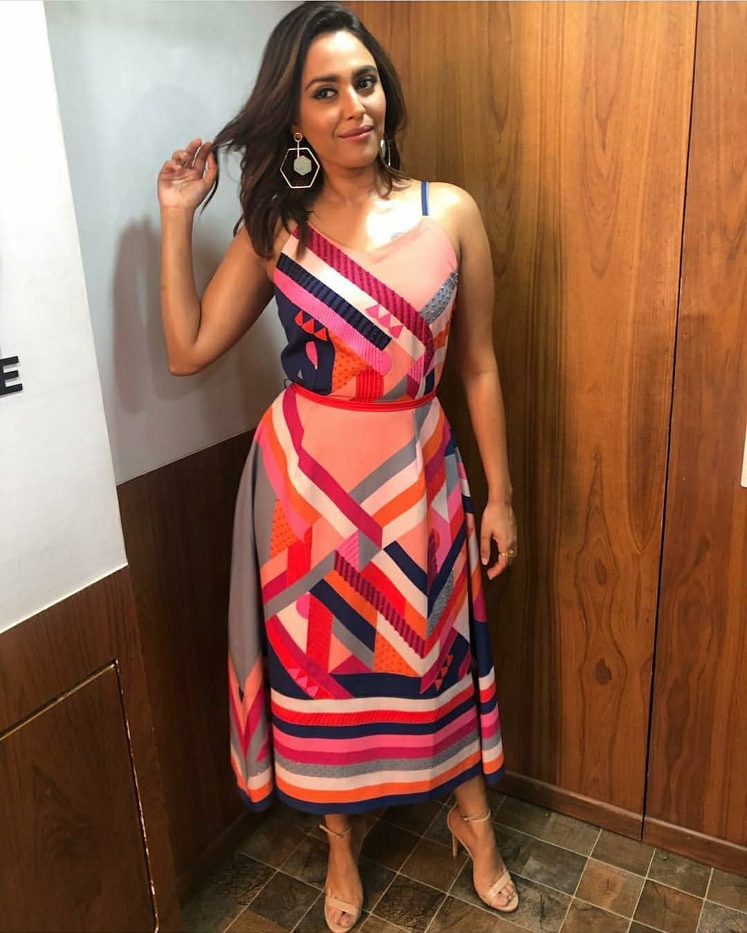 స్వరభాస్కర్ హాట్ ఫోటోస్ (Source: FHM Instagram)