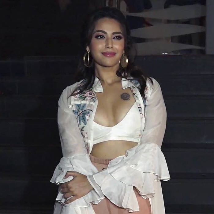 స్వరభాస్కర్ హాట్ ఫోటోస్ (Source: FHM Instagram)