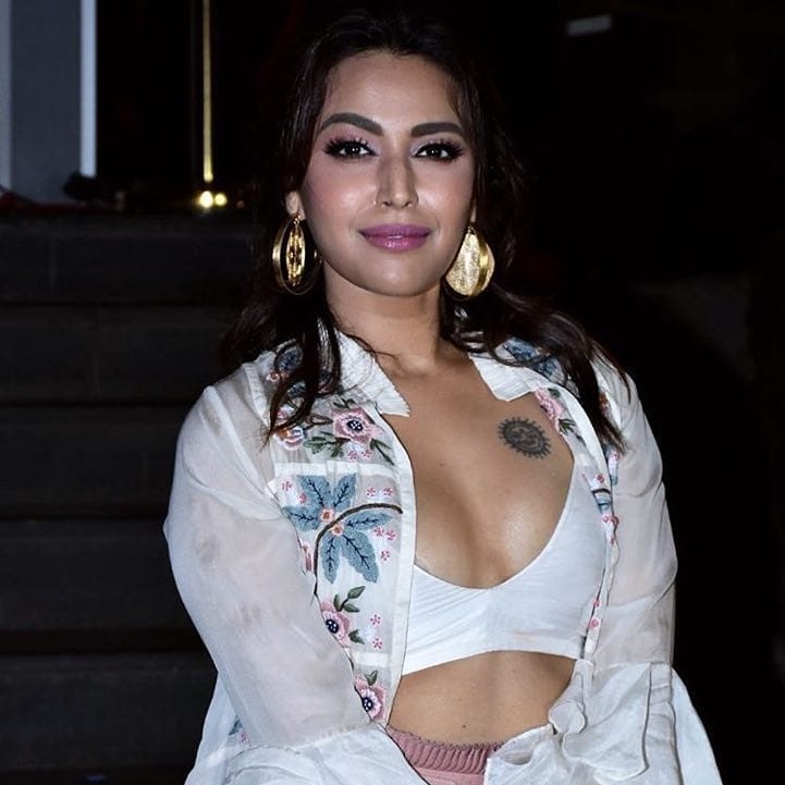 స్వరభాస్కర్ హాట్ ఫోటోస్ (Source: FHM Instagram)