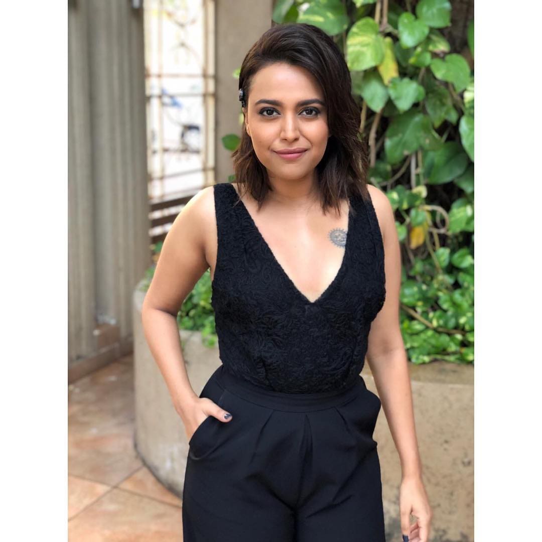 స్వరభాస్కర్ హాట్ ఫోటోస్ (Source: FHM Instagram)