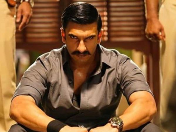 Temper Movie Remake Simmba Releasing on Dec 28 in Grand Scale.. కొన్ని సినిమాలు కోరుకున్న విజయం సాధించలేకపోయినా కూడా ప్రేక్షకుల మనసును గెలుస్తుంటాయి. మూడేళ్ల కింద ఎన్టీఆర్ నటించిన ‘టెంపర్’ అలాంటి సినిమానే. ఈ చిత్రం అప్పట్లో వరస ఫ్లాపుల్లో ఉన్న ఎన్టీఆర్కు ఊపిరిగా నిలిచింది. ఇదే చిత్రాన్ని ఇప్పుడు హిందీలో రణ్వీర్ సింగ్ ‘సింబా’గా రీమేక్ చేసాడు. డిసెంబర్ 28న సినిమా విడుదల కానుంది. simmba review,simmba movie release date,simmba movie release date ranveer singh,ranveer singh,ranveer singh simmba,ranveer singh simmba look,ranveer singh new look simmba,temper movie hindi remake,telugu cinema,hindi cinema,టెంపర్ రీమేక్ సింబా,సింబా సినిమా,సింబా రణ్వీర్ సింగ్,సింబా రీమేక్,టెంపర్ రీమేక్ సింబా,సింబా విడుదల,తెలుగు సినిమా,హిందీ సినిమా