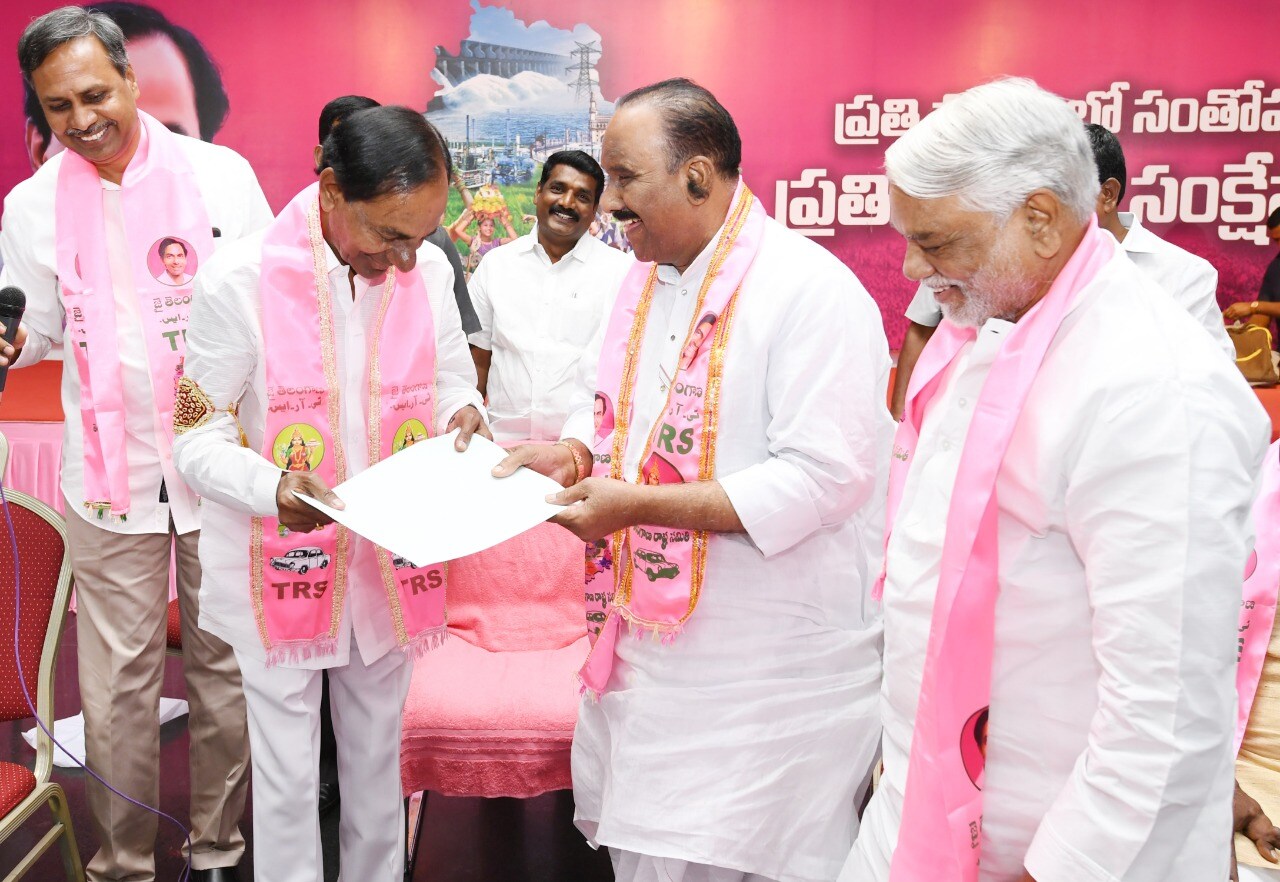Nayini narasimha reddy mlc post, cm kcr decision on nayini future, trs news, telangana news, నాయిని నర్సింహారెడ్డి ఎమ్మెల్సీ పదవి, నాయిని భవిష్యత్తుపై కేసీఆర్ నిర్ణయం, టీఆర్ఎస్ న్యూస్, తెలంగాణ న్యూస్