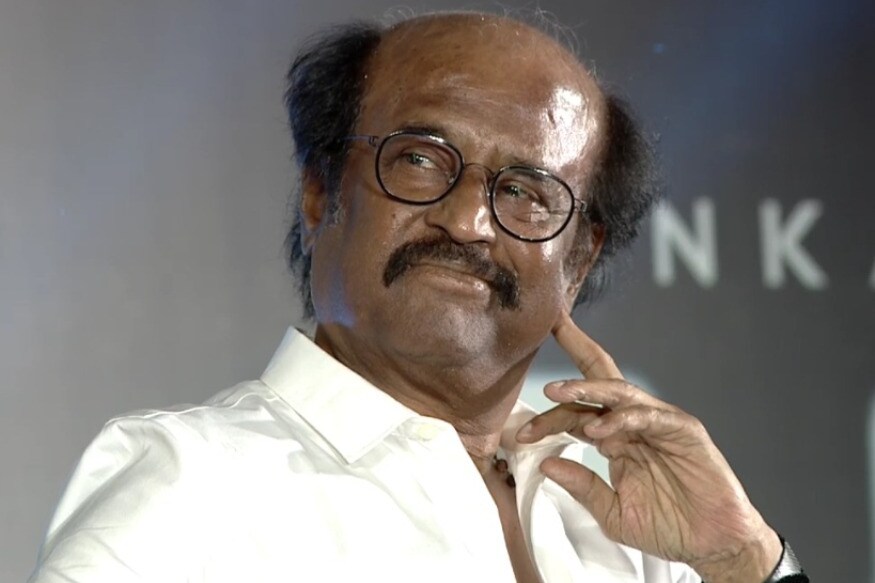 Rajinikanth not diciding about politics.. Superstar Still busy in Movies.. రజినీకాంత్ రాజకీయాలను లైట్ తీసుకుంటున్నాడా..? ఎన్నికలు ఏడాది కూడా లేన ఈ సమయంలో వరస సినిమాలతో రచ్చ చేస్తున్నాడు రజినీకాంత్. అలా అయితే రాజకీయాల్లోకి వస్తున్నానని ఎందుకు అనౌన్స్ చేసినట్లో అని రజినీపై విమర్శల జల్లు కురుస్తుంది. రజినీకాంత్ లాంటి వారు కూడా ఇలా మాట తప్పితే ఎలా అంటూ ప్రశ్నిస్తున్నారు. rajinikanth politics,rajinikanth politics party,rajinikanth politics party name,rajinikanth political party name and logo,rajinikanth political news,rajinikanth latest political news,rajinikanth new movie,rajinikanth petta movie release date,ar murugadoss,sarkar,2.0,rajinikanth,akshay kumar,petta,karthik subbaraj ,shankar,telugu cinema,hindi cinema,youtube,tamil cinema,robot,రజినీకాంత్ రాజకీయాలు,రజినీకాంత్ రాజకీయాల నిర్లక్ష్యం,రాజకీయాలను నిర్లక్ష్యం చేస్తున్న రజినీ,రాజకీయాలను పట్టించుకోని రజినీకాంత్,ఏఆర్ మురుగదాస్,సన్ పిక్చర్స్, రాజకీయాలు,పెట్ట,కార్తిక్ సుబ్బరాజ్,తెలుగు సినిమా,తమిళ సినిమా,రజినీకాంత్,అక్షయ్ కుమార్,శంకర్, 2.0 టీజర్,బాలీవుడ్,హిందీ సినిమా