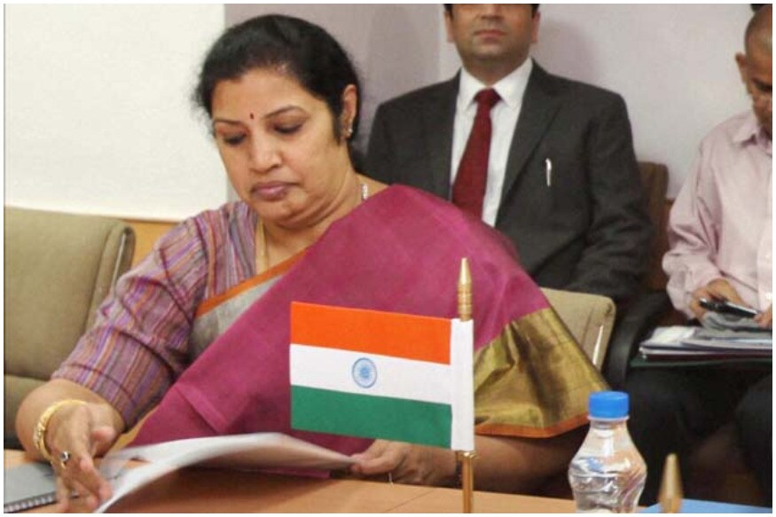Dk aruna, dk aruna appointed as bjp national vice president, dk aruna news, purandeshwari news, purandeswari, ap bjp, ap bjp news, telangana news, డీకే అరుణ, బీజేపీ జాతీయ ఉపాధ్యక్షురాలిగా డీకే అరుణ, డీకే అరుణ న్యూస్, పురంధేశ్వరి న్యూస్, పురంధేశ్వరి, ఏపీ బీజేపీ