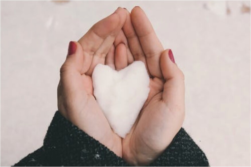  As a home remedy for heartburn : గుండె మంట లేదా ఏసీడీటీ సమస్య ఉంటే... తినేసోడా బాగా పనిచేస్తుంది. ఇది పొట్టలో యాసిడ్లను తరిమేసి... గుండె మంటను తగ్గిస్తుంది.