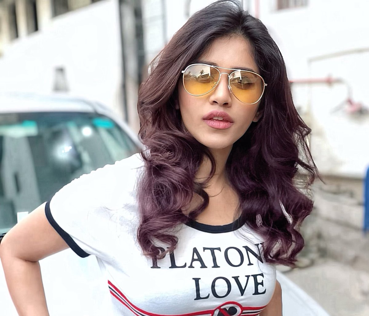 ‘నన్ను దోచుకుందువటే’ ఫేమ్ నభా నటేష్ హాట్ ఫోటోషూట్