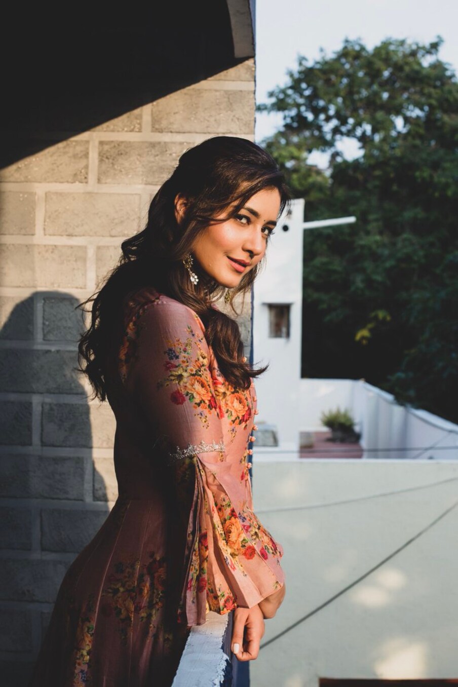  రాశిఖన్నా లేటెస్ట్ ఫోటో గ్యాలరీ Photo: RaashiKhanna/ Twitter