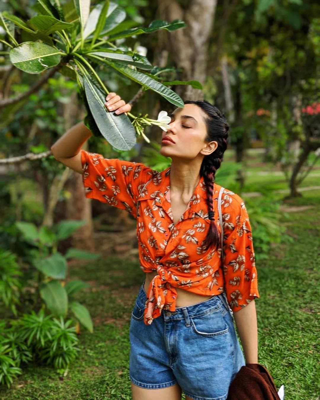 శోభితా ధూళిపాల హాట్ ఫోటోస్ Photo: Instagram/sobhitad