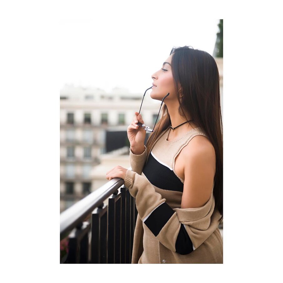  సోనమ్ కపూర్ హాట్ ఫోటోస్ Photo: Instagram/sonamkapoor