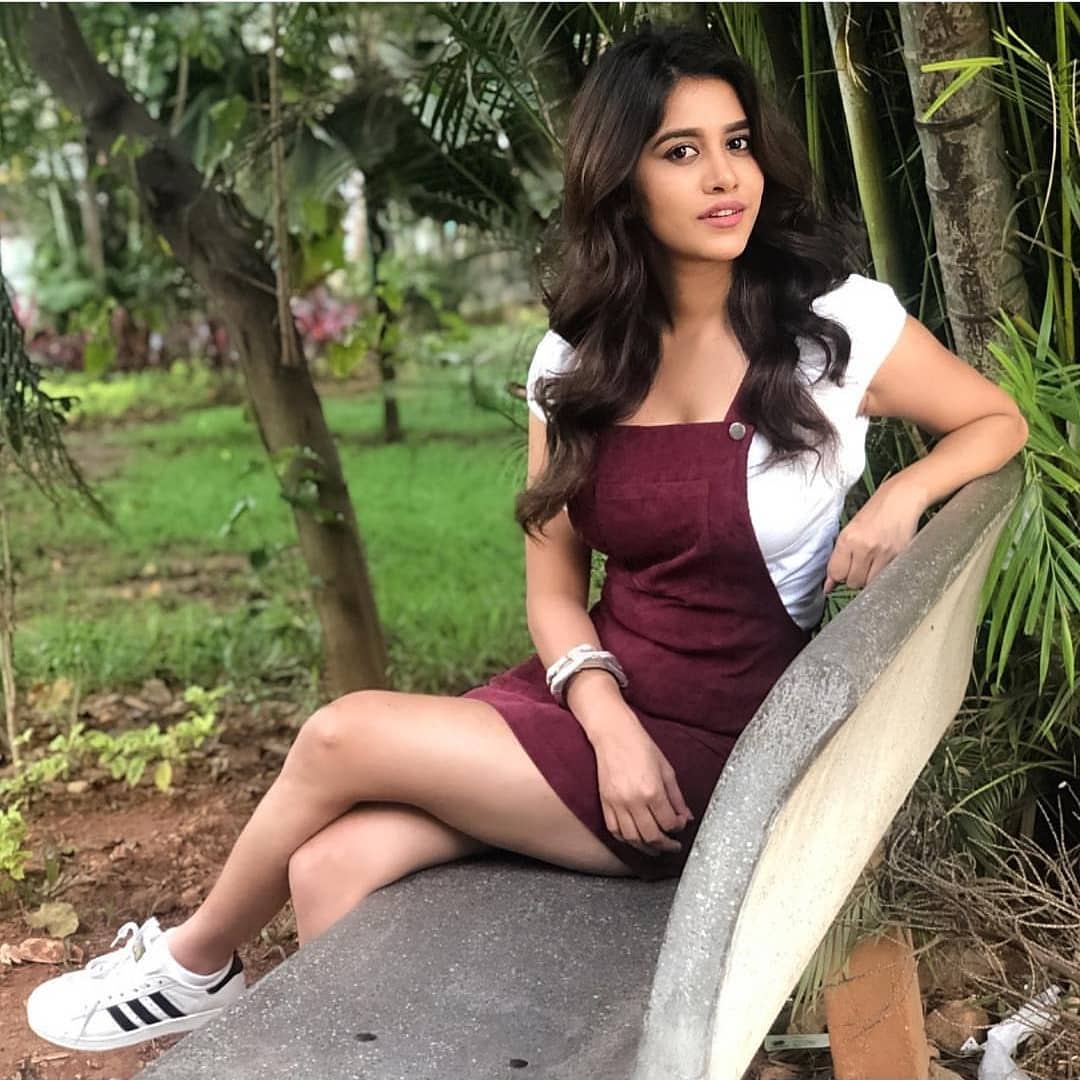 నభా నటేష్ హాట్ పోటోషూట్