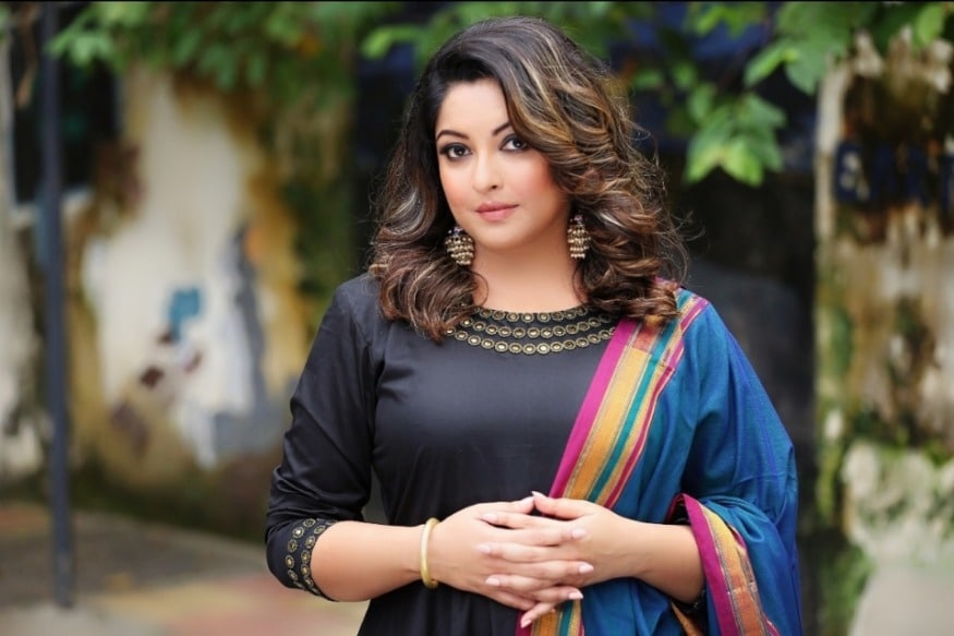 Tanushree Dutta Shocking comments on India and says that she will fight agains Nana Patekar in Sexual Harassment Case pk.. అవును.. ఇప్పుడు ఇలాంటి సంచలన వ్యాఖ్యలు చేసింది తనుశ్రీ దత్తా. ఇండియన్ సినిమా ఇండస్ట్రీని కుదిపేసిన మీటూ ఉద్యమానికి ముందుగా ఆజ్యం పోసిన హీరోయిన్ ఈమే. నానా పటేకర్ లాంటి లెజెండరీ యాక్టర్ మీద లైంగిక ఆరోపణలు చేసింది ఈ భామ. nana patekar,nana patekar twitter,tanushree dutta comments on india,tanushree dutta twitter,nana patekar clean chit,Nana Patekar Sexual Harassment,Nana Patekar Sexual Harassment tanushree dutta,tanushree dutta nana patekar,nana patekar tanushree dutta,tanushree dutta nana patekar song,tanushree dutta nana patekar controversy,nana patekar controversy,nana patekar press conference,#metoo,metoo,metoo india,nana patekar accused,metoo nana patekar,nana patekar interview,tanushree dutta & nana patekar,tanushree dutta and nana patekar,tanushree dutta nana patekar fight,me too bollywood,me too campaign bollywood,bollywood gossips,#metoo,bollywood me too campaign,#metoo bollywood,me too movement,metoo india bollywood,me too bollywood stories,me too movement bollywood,metoo movement in bollywood,metoo,casting couch,casting couch in bollywood,casting caouh,female casting couch,dirty casting couch scandal,sri reddy about casting couch,saroj khan statement on casting couch,hollywood casting couch satan's playground,hindi cinema,తనుశ్రీ దత్తా,నానా పటేకర్,నానా పటేకర్కు క్లీన్ చిట్,సాక్ష్యాలు లేకపోవడంతో నానా పటేకర్కు క్లీన్ చిట్,తెలుగు సినిమా,క్యాస్టింగ్ కౌచ్,మీటూ నానా పటేకర్ తనుశ్రీ దత్తా