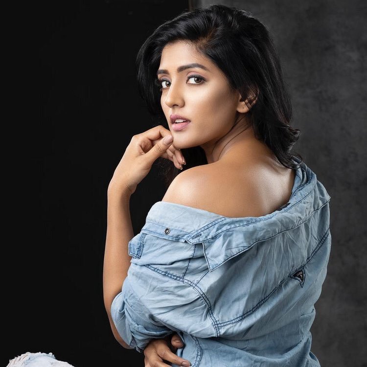 అందాల ఈషా రెబ్బా హాట్ ఫోటోస్ Photo: Twitter