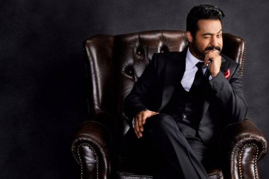 Bigg Boss 4 season once again in talks and Jr NTR will be the host for next season pk తెలుగులో బిగ్ బాస్ రియాలిటీ షోకు ఉన్న క్రేజ్ గురించి కొత్తగా చెప్పాల్సిన అవసరం లేదు. ఇక్కడ కూడా రియాలిటీ షోలను ఇంత బాగా ఆదరిస్తారా అనే అనుమానం వచ్చేలా బిగ్ బాస్ తెలుగులో కూడా సక్సెస్ అయింది. bigg boss 4,jr ntr bigg boss season 4,bigg boss 4,nagarjuna bigg boss host,nani bigg boss host,bigg boss telugu,bigg boss,bigg boss 3,bigg boss 3 telugu,bigg boss telugu season 3,bigg boss 3 telugu host,bigg boss 3 telugu contestants list,jr ntr,bigg boss season 2,bigg boss 3 telugu latest news,bigg boss 3 telugu contestants,bigg boss 3 host nagarjuna,bigg boss telugu season 2,nagarjuna,bigg boss telugu season 3 host,nagarjuna in bigg boss,telugu bigg boss,telugu bigg boss 3,బిగ్ బాస్ 3,బిగ్ బాస్ 3 హోస్ట్,జూనియర్ ఎన్టీఆర్ బిగ్ బాస్ 3,రాజమౌళి సినిమాతో ఎన్టీఆర్ బిజీ,బిగ్ బాస్ 3 కంటెస్టెంట్స్,తెలుగు సినిమా, ఎన్టీఆర్