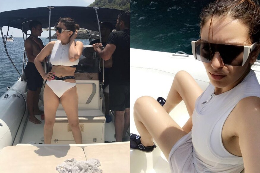 Hansika Motwani leaked personal photos creating sensation in Social Media kp.. గత 24 గంటలుగా సోషల్ మీడియాలో హన్సిక ఫోటోలు కొన్ని చక్కర్లు కొడుతూనే ఉన్నాయి. ఇప్పటికీ ఈ ఫోటోలను చూసి అభిమానులు కూడా షాక్ అవుతున్నారు. అసలు హన్సిక ఏంటి.. ఇలా మారిపోయేంటి అంటూ అంతా ముక్కున వేలేసుకుంటున్నారు. అయితే ఇప్పుడు ఈ ఫోటోలు హన్సిక పోస్ట్ చేయలేదని.. తన పర్సనల్ ఫోన్ నుంచి లీక్ అయ్యాయంటుంది. hansika bikini photos,hansika hot bikini photos,hansika bikini,hansika motwani leaked photos,hansika motwani bikini photos,hansika motwani 50 movies,hansika motwani photos,hansika motwani movie,hansika motwani instagram,hansika motwani 50 movies,hansika motwani shocking makeover,telugu cinema,హన్సిక బికినీ,హన్సిక బికినీ ఫోటోస్,హన్సిక ఫోటోస్, హన్సిక మొత్వాని లీక్డ్ ఫోటోలు,హన్సిక మొత్వాని 50 సినిమాలు,హన్సిక మొత్వాని మహా,హన్సిక మొత్వాని తెలుగు సినిమా,
