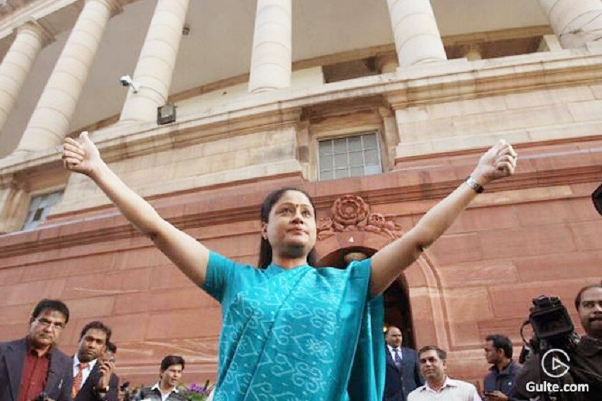 veteran actress vijayashanti, heroin vijayashanti, lady superstar vijayashanti, congress leader vijayashanti, ex mp vijayashanti, vijayashanti with kcr, kcr vijayashanti, vijayashanti chiranjeevi, chiranjeevi vijayashanti, హీరోయిన్ విజయశాంతి, నటి విజయశాంతి, లేడీ సూపర్ స్టార్ విజయశాంతి, కాంగ్రెస్ నేత విజయశాంతి, కాంగ్రెస్ స్టార్ క్యాంపెయినర్ విజయశాంతి, మాజీ ఎంపీ విజయశాంతి, తల్లి తెలంగాణ పార్టీ విజయశాంతి, కేసీఆర్తో విజయశాంతి, కేసీఆర్ విజయశాంతి, విజయశాంతి చిరంజీవి