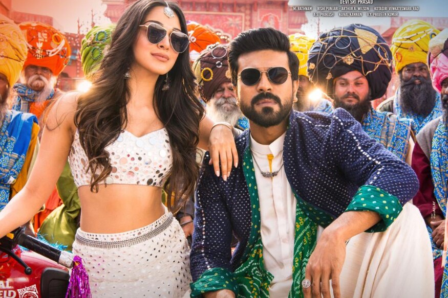 Sankranti 2019 movies 2 Weeks Overseas Collection Report.. F2 on top spot kp.. సంక్రాంతికి సినిమాలు వచ్చి అప్పుడే రెండు వారాలు అయిపోయింది. ఇప్పటికే అన్ని సినిమాల జాతకాలు బయటికి వచ్చేసాయి. నాలుగు భారీ సినిమాలే కావడంతో అంచనాలు కూడా అన్నింటిపై భారీగానే ఉన్నాయి. బిజినెస్ కూడా భారీగానే జరిగింది. అయితే ఇప్పుడు నాలుగింట్లో కేవలం ఒక్క సినిమా మాత్రమే బాక్సాఫీస్ దగ్గర దుమ్ము దులిపేస్తుంది. sankranti 2019 telugu movies overseas collections,sankranti 2019 telugu movies,Vinaya Vidheya Rama NTR Kathanayakudu F2,Vinaya Vidheya Rama overseas collections, NTR Kathanayakudu overseas collections, F2 overseas collections,Vinaya Vidheya Rama NTR Kathanayakudu F2 breakeven,telugu cinema,సంక్రాంతి 2019,వినయ విధేయ రామ ఓవర్సీస్ కలెక్షన్స్,ఎన్టీఆర్ కథానాయకుడు ఓవర్సీస్ కలెక్షన్స్,ఎఫ్2 ఓవర్సీస్ కలెక్షన్స్,పేట కలెక్షన్స్,రజినీకాంత్ రామ్ చరణ్ బాలకృష్ణ,తెలుగు సినిమా