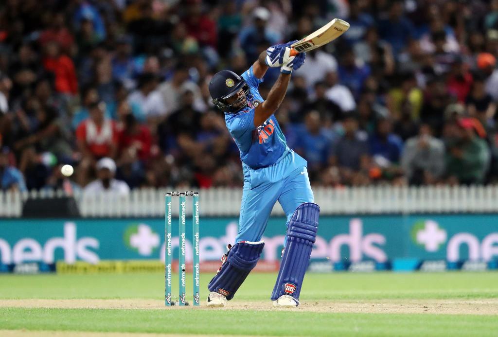 Cricket news, Ind vs Nz, ind vs Nz 3rd T20I, NZ vs Ind 3rd match, India vs New Zealand 3rd match, team India cricket, Rohit Sharma Captaincy, Dhoni, hardik pandya, ఇండియా vs న్యూజిలాండ్, క్రికెట్ న్యూస్, క్రికెట్ వార్తలు, న్యూజిలాండ్ టూర్, టీమిండియా, రిషబ్ పంత్, ధోనీ, ind vs Nz మూడో మ్యాచ్ స్కోర్